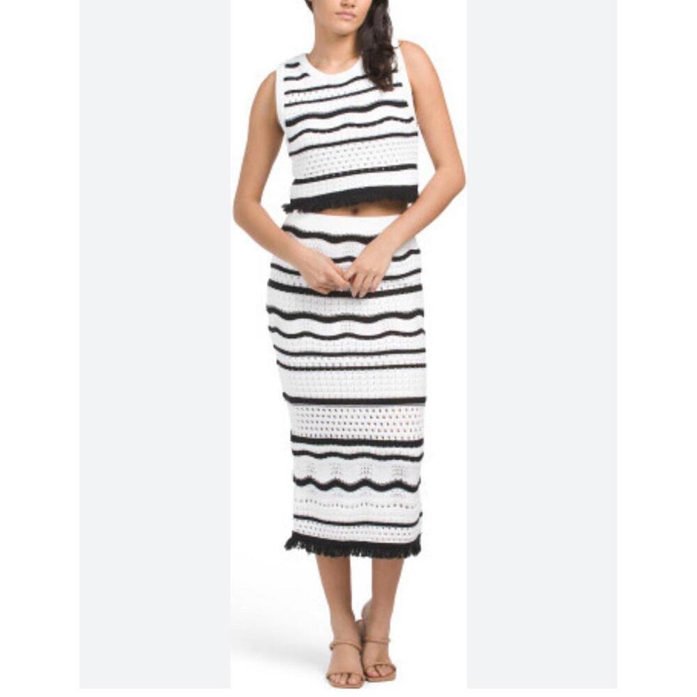 NWT House of Harlow 1960 Knit 2 Piece Black/Cream Outfit Sz Sm